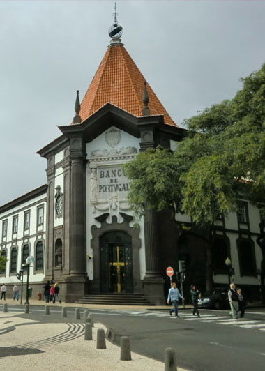 Bankengeäude in Funchal